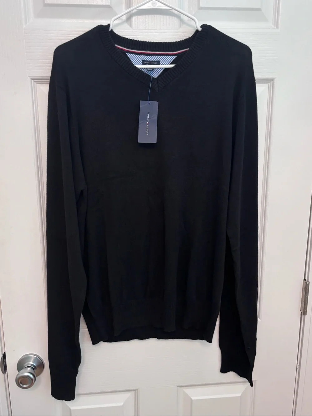 Tommy Hilfiger Men's Black V-Neck Sweater with Subtle Logo Trim